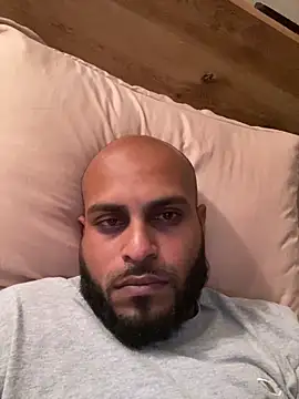 islandvybee55 - Islandvybee55's free webcam - UK Sex Cams