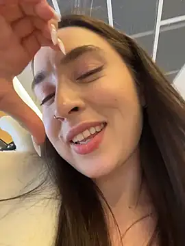 holly_play (F young) - Sit with jeans unbutton in front them