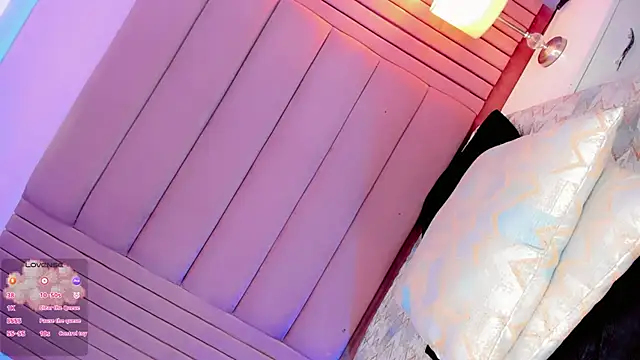 Camille_deluxe webcam