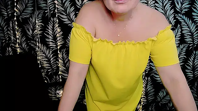 Olivia_playful webcam