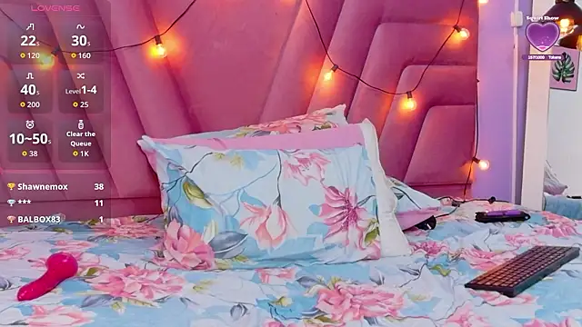 kinkylittlegirll webcam