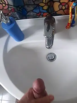 ilcazzone32 (Ask my age) - #brunettes #cam2cam #cumshot #ejaculation #hairy #handjob #hd #masturbation #medium #middle-priced-privates #mobile #new #precum #shaven #shower #small-audience #spanking #straight #striptease #student #white