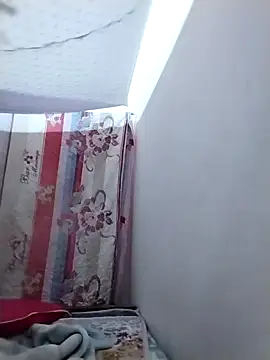 Webcam Model (-Bami-)  is live.Free join now!