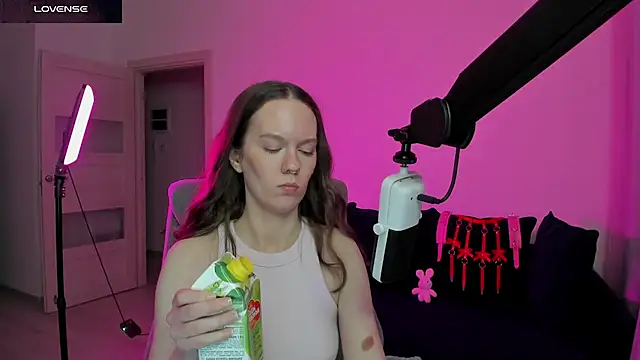 Goddess_of_Fertility webcam