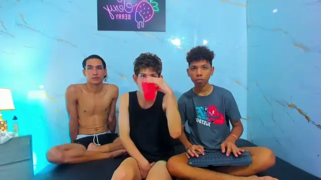 Spicy_guys webcam