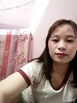 Webcam Model (-Bami-)  is live.Free join now!