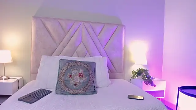 angelica_cross_ webcam