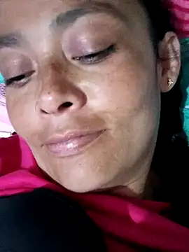 sarayulith (F milf) - Tu sumisa 😈😈