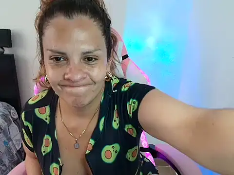 charllottehorny18 webcam