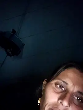 Bhavna8080 webcam