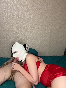 Bonny-and-Stesha webcam