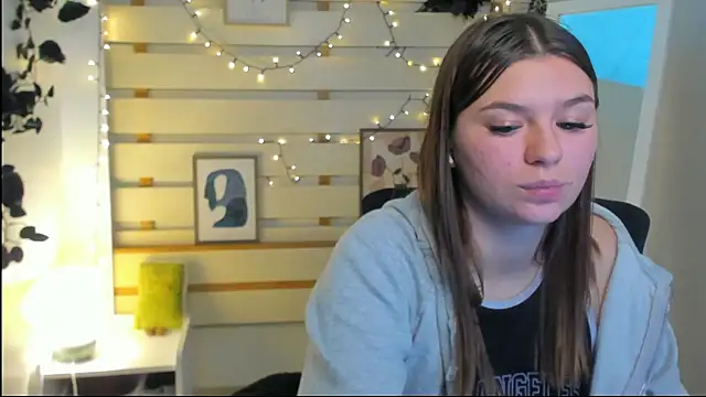 Josephine_Kiss webcam