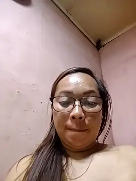 Webcam Model (asianwet4u) is live