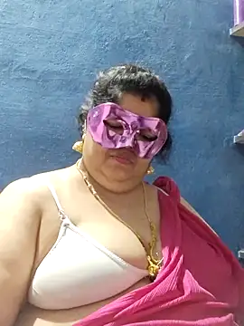 tamilthanushri webcam