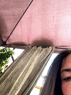 PamelaJonsom_ webcam