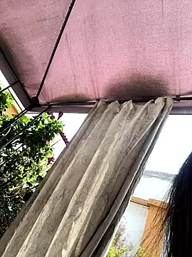 PamelaJonsom_ webcam