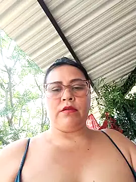 Dirty-Momm-Divorced-Hot