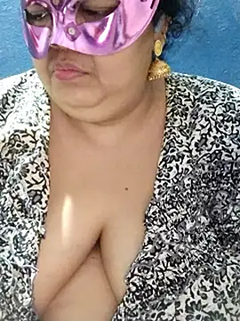 tamilthanushri webcam