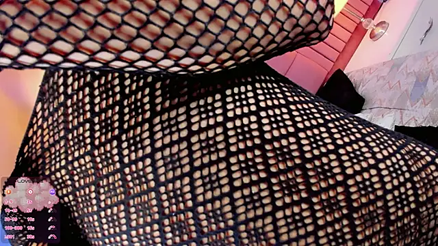 Camille_deluxe webcam