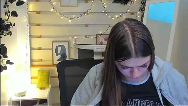 Josephine_Kiss webcam