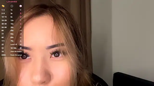 ur_neighbor_kira (F teen) - TAKE OFF MY CUTEEE BRAA