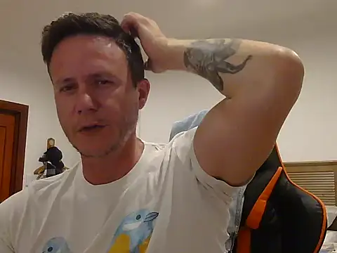 TroyDieselXXX webcam