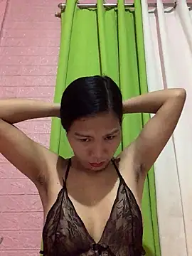 Webcam Model (Cleo17)  is live.Free join now!