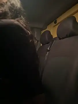 Amani_thewolf webcam