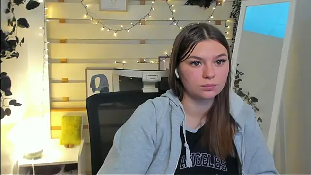 Josephine_Kiss webcam