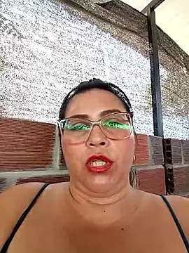 Dirty-Momm-Divorced-Hot webcam