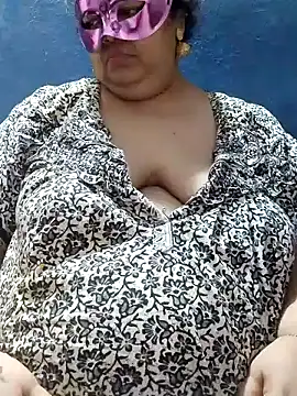 tamilthanushri webcam