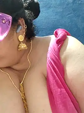 tamilthanushri webcam