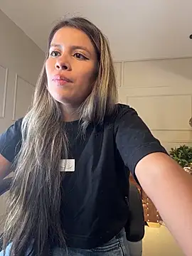 EMILIIA_RICHTER__ webcam