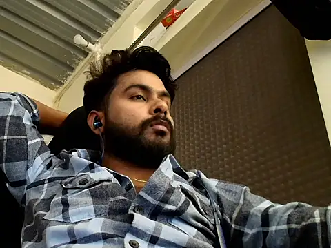 jenni11live - Jenni11Live's free webcam