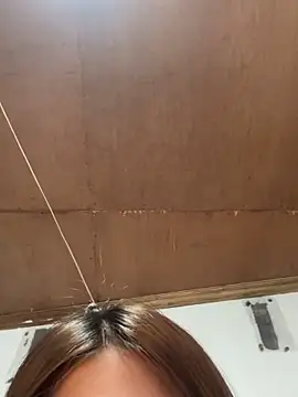 sexylove19 (F young) - using lush in public