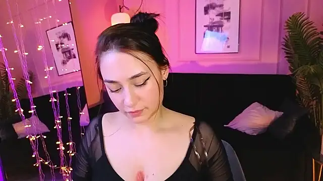 milanasugar (F young) - handbra