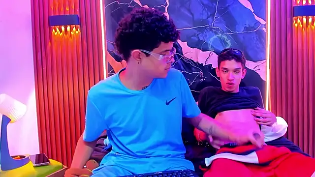 Lucky_boys__X webcam