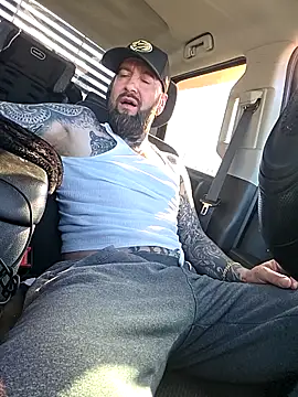 Beardedtattood webcam