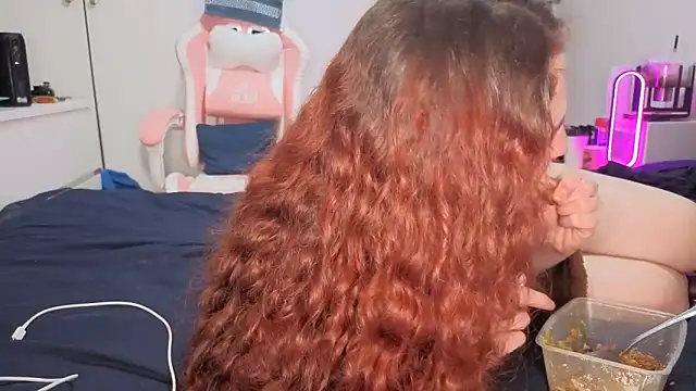 ENGLISHEMILY_69 webcam