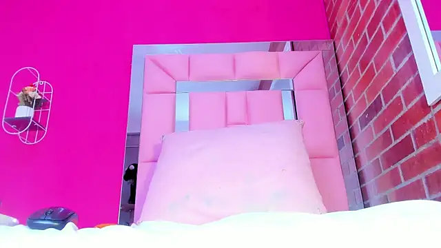 Baby_doll_XOXO webcam