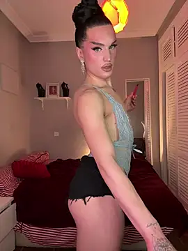 Crystal_________ webcam