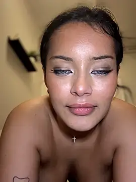 Risky_Workouts webcam