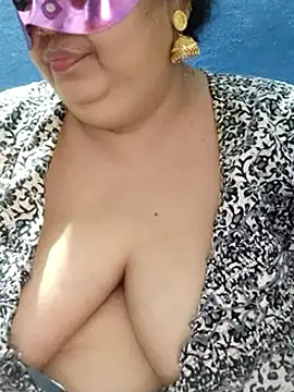 tamilthanushri webcam