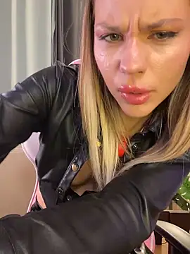 MistressMommyKate webcam