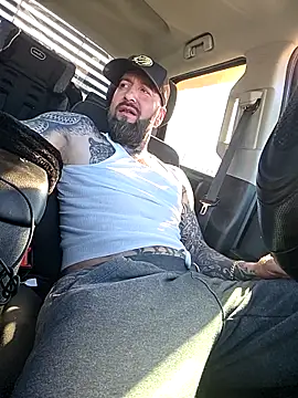 Beardedtattood's live cam