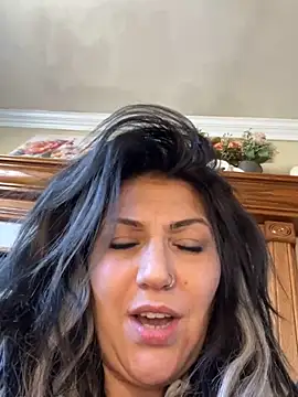 LittleMissEeve webcam