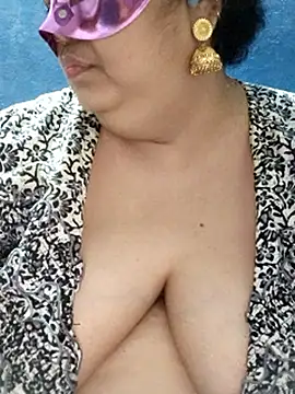 tamilthanushri webcam