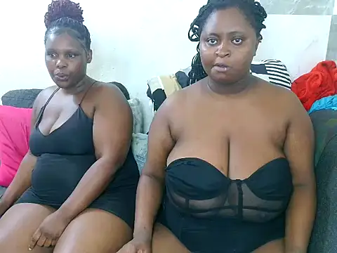 DivaxxPicky21 webcam