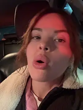 smellsex (F young) - SHOW TIGHT WET PUSSY IN GYM PUBLIC