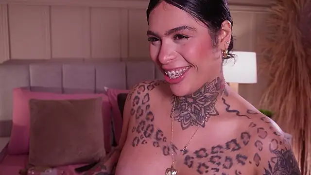 curvyliciousss webcam